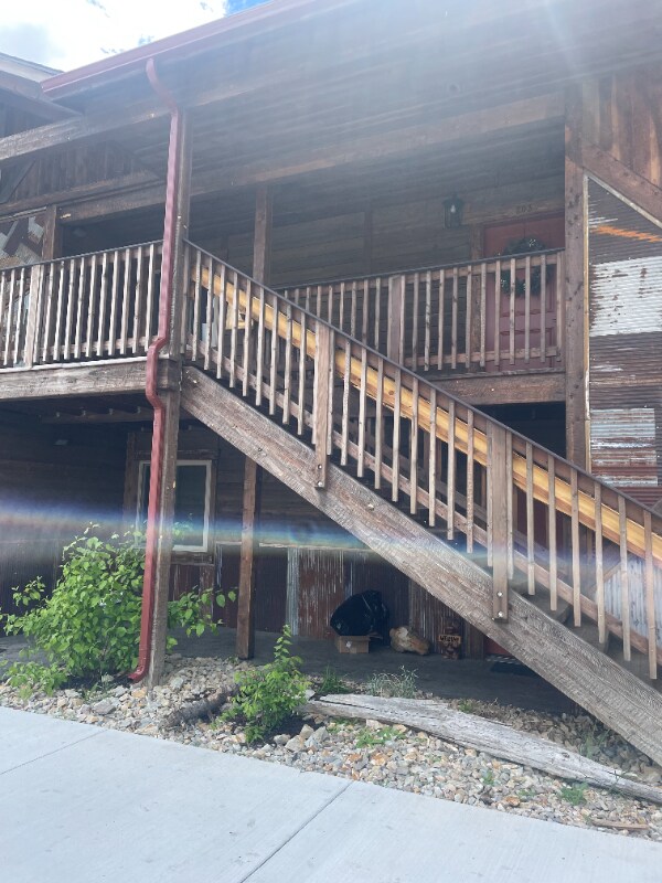 62486243 Three Needles Ln Unit 202, Lolo, MT 59847 Room for Rent in