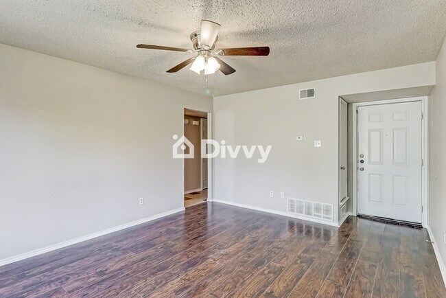 Foto del edificio - 1104 Phillips Cir, Kaufman, TX 75142
