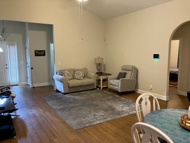 Building Photo - 110 Heyward Dr