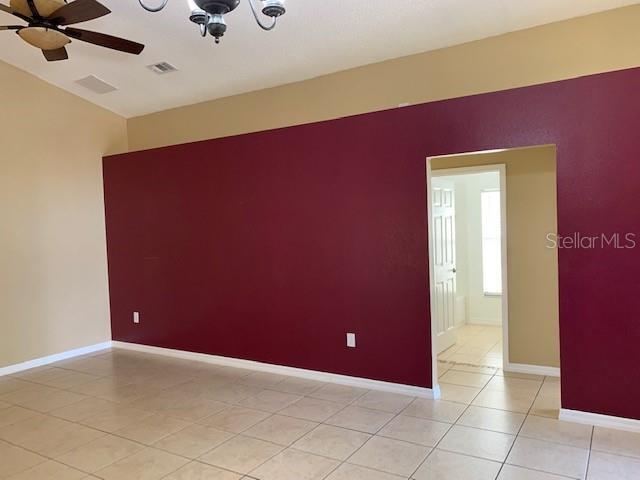 Foto del edificio - 255 Cello St