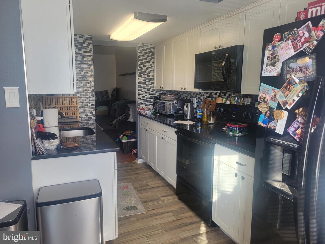 6368 Ducketts Ln Unit 22, Elkridge, MD 21075 Condo for Rent in