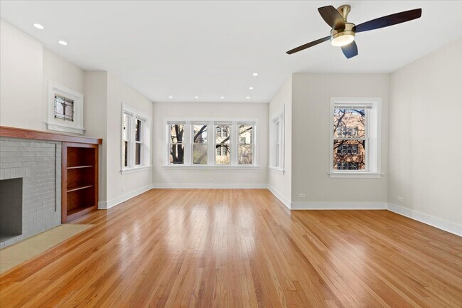 Foto del edificio - 4912 N Washtenaw Ave