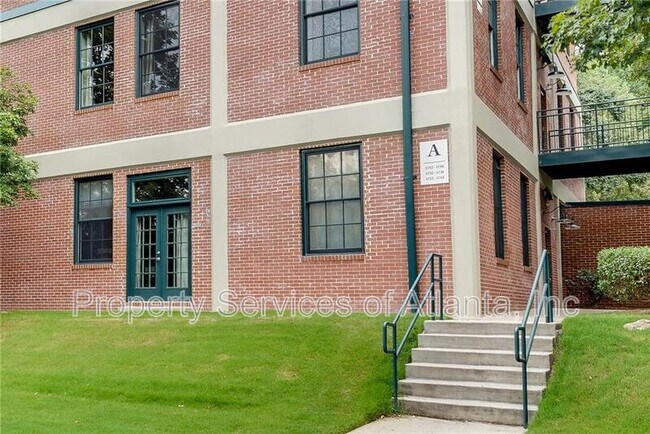 Foto del edificio - 1755 Liberty Ln
