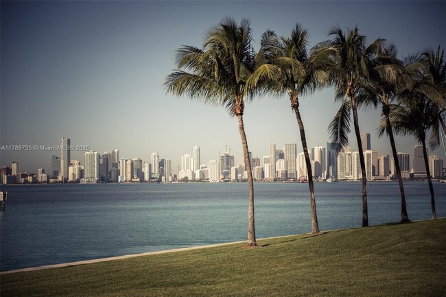 Foto del edificio - 19237 Fisher Island Dr