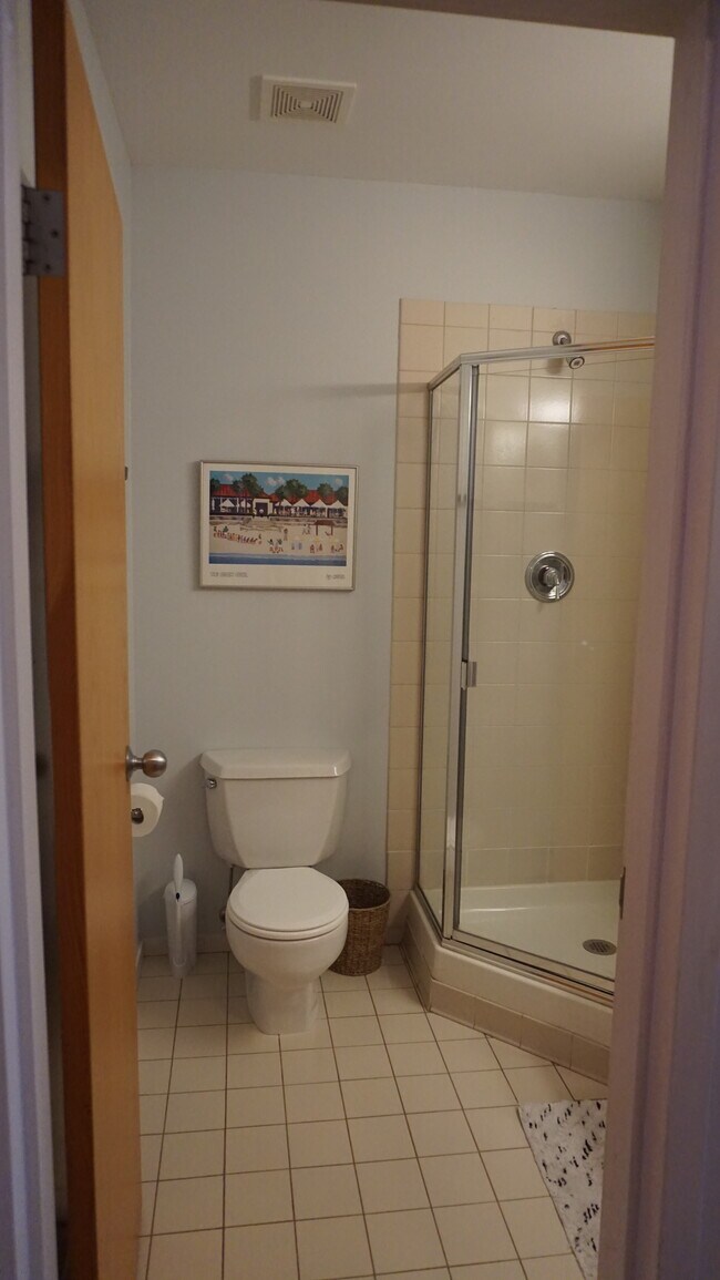 Foto del edificio - 2333 W Saint Paul Ave