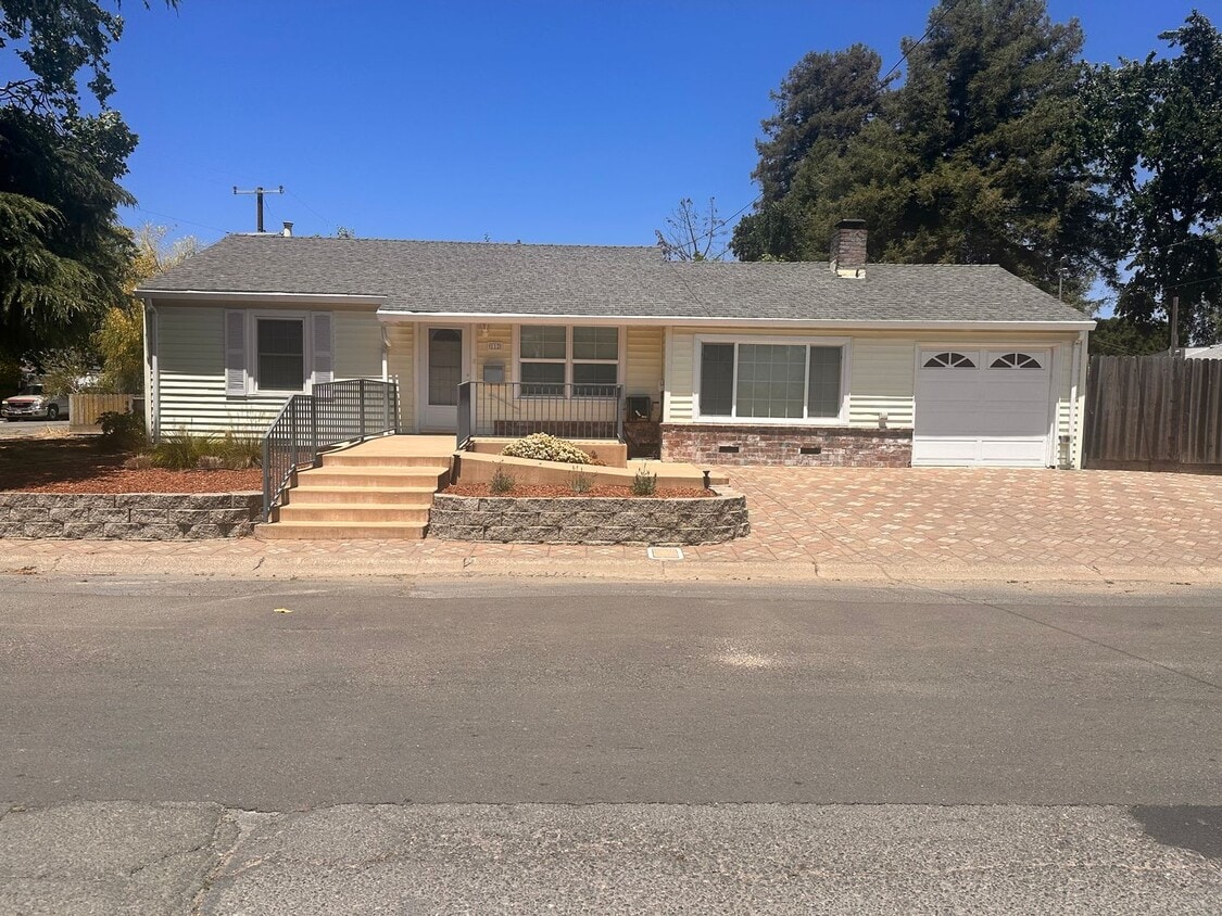 Primary Photo - 3BD/1BA Home in Lovely Westwood Neighborhood