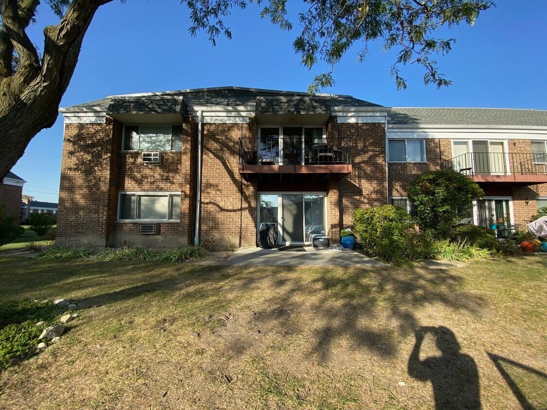 Foto principal - 10365 Dearlove Rd