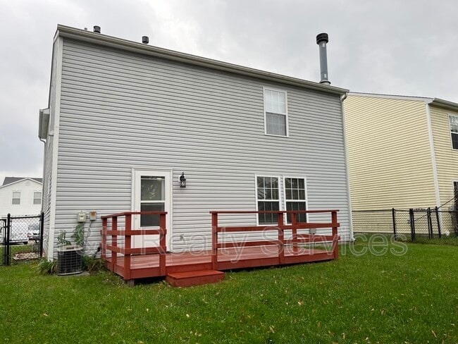 Building Photo - 9206 Blue Pine Dr