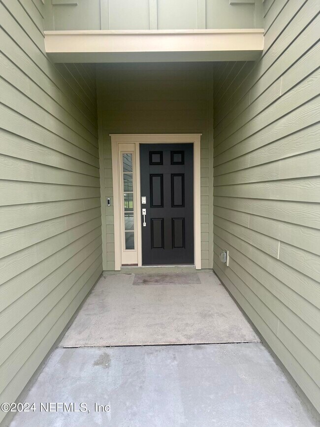 Building Photo - 9614 Gaynor Cir