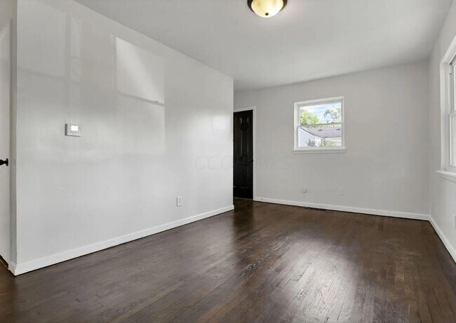 Building Photo - Charming Columbus Home | 2BR with Fenced Y...