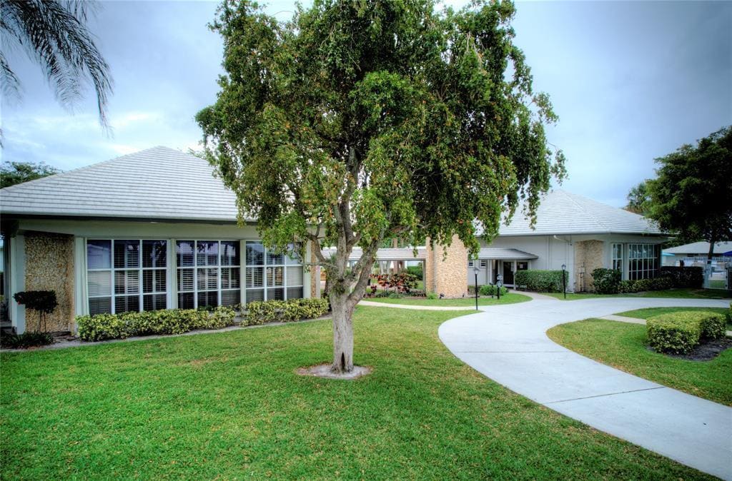 Foto principal - 1112 Lake Terrace