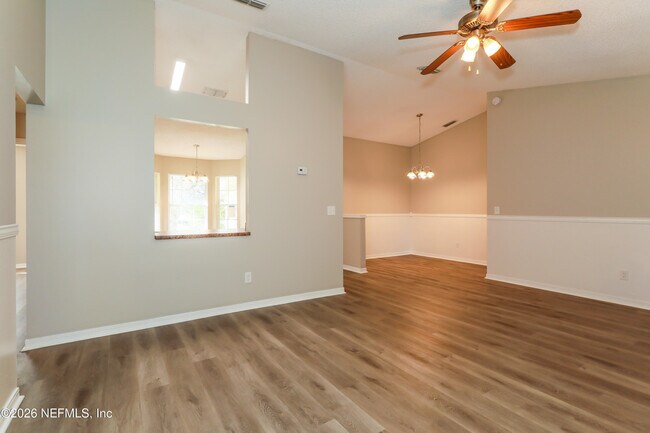 Building Photo - 7710 Pepper Cir W