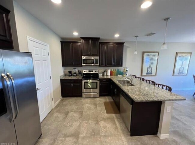 Building Photo - 12507 Hammock Cove Blvd