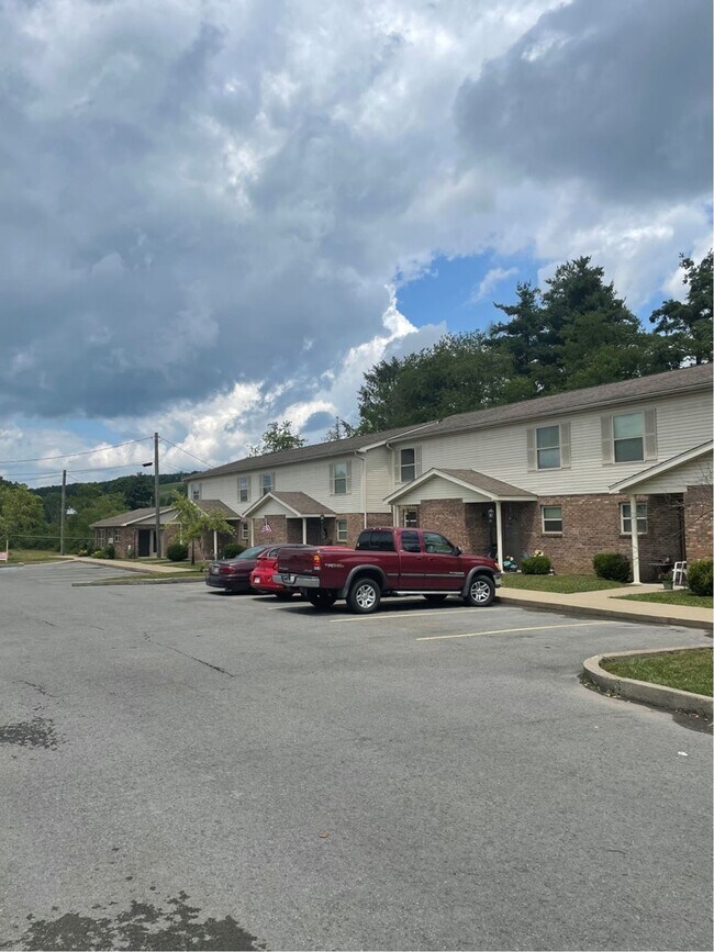 Foto del edificio - 3 BR