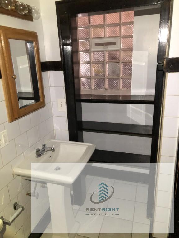 Foto del edificio - 4645-51 North Elston