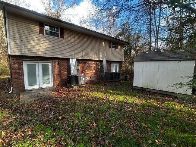 Foto del edificio - 6370 Harrison Pike