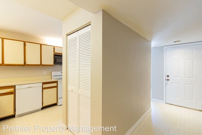 Building Photo - 2 br, 2 bath House - 4241 Chantelle Drive ...