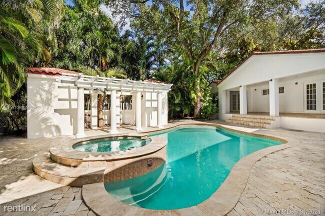Building Photo - 4 br, 3 bath House - 8150 W Old Cutler Rd