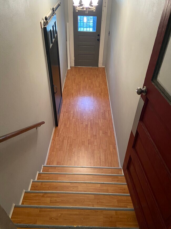 Stairs - 743 E Jefferson Blvd