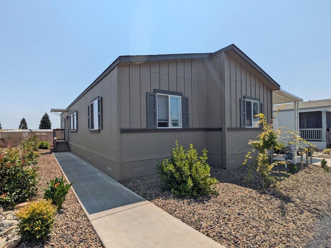Foto principal - 5510 Clark Rd