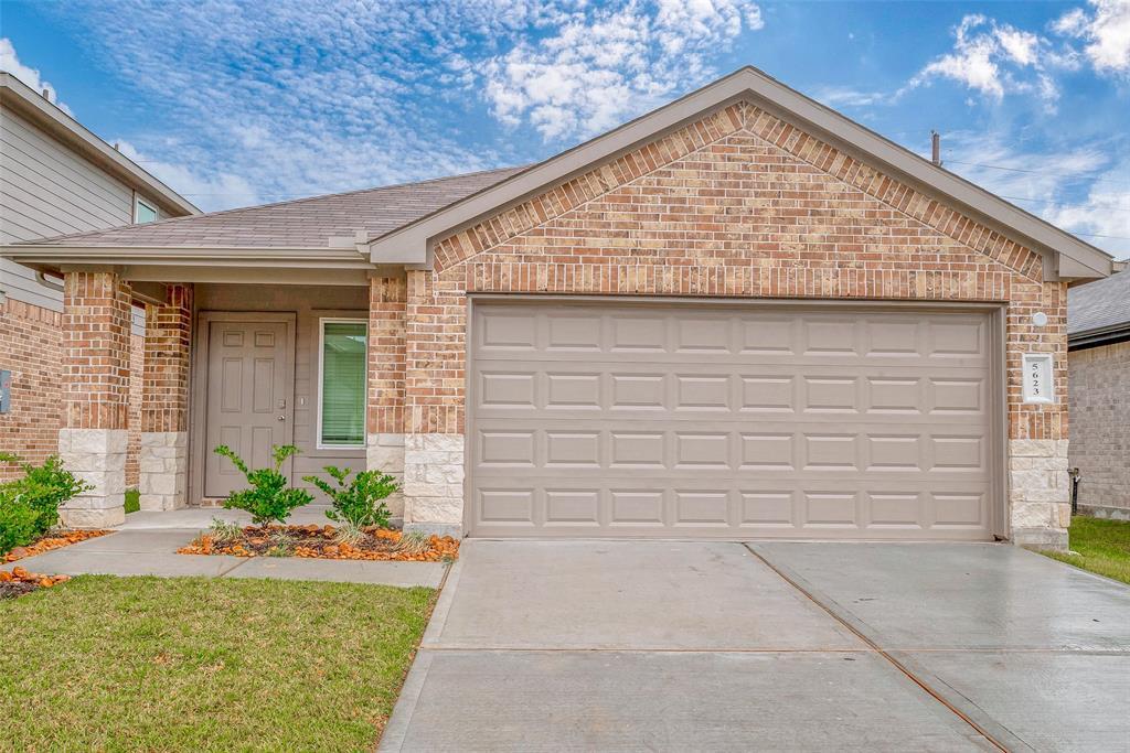 Foto principal - 5623 Simcrest Grove Dr