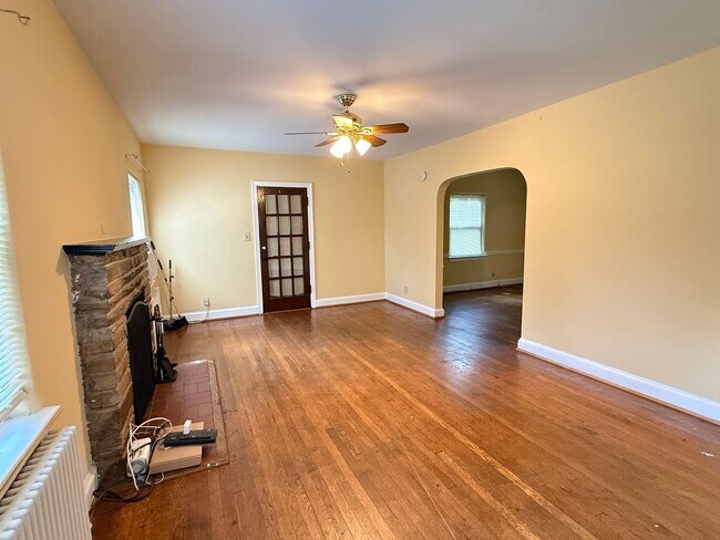 Foto del edificio - 4409 Brandywine St NW