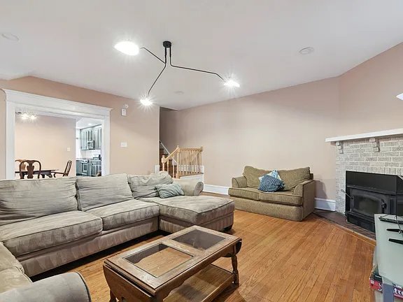 Photo - 5400 Woodcrest Ave House