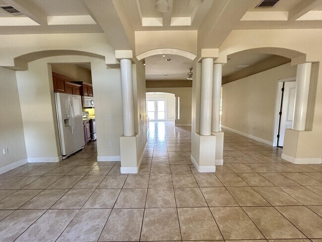 Building Photo - 4088 Rolling Hill Dr