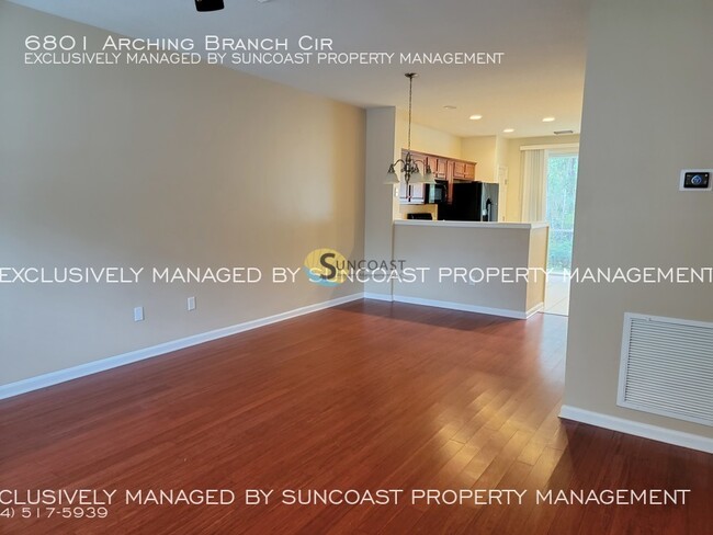 Building Photo - FREE APP!  Gorgeous 2BR/2.5BA Townhouse fo...