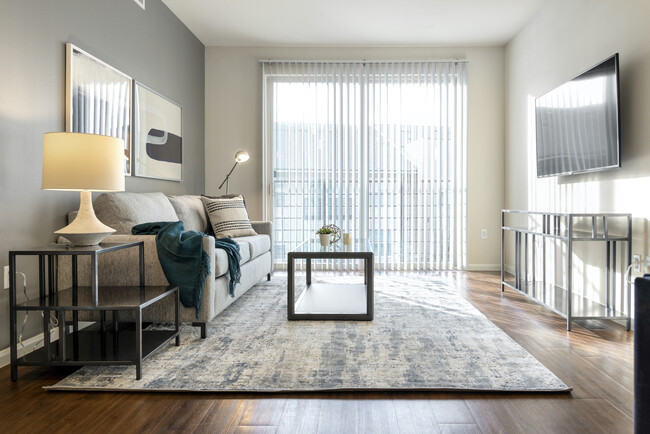 Foto del edificio - 8540 Homeplace Dr