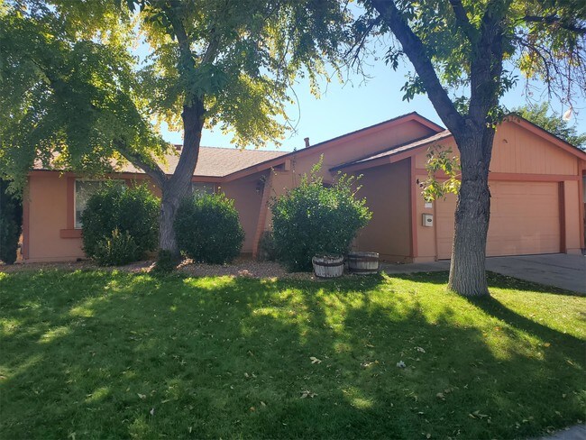 Building Photo - 4450 Mira Loma Dr