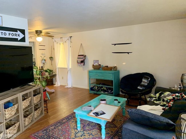 Building Photo - 2 br, 1.5 bath Townhome - 1686 Ridgewick Dr