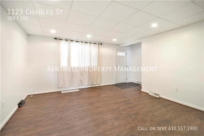 Foto del edificio - 1123 Charles St