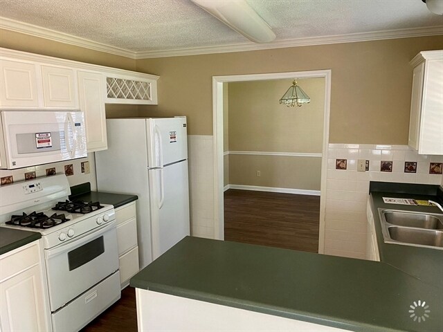 Building Photo - 2309 Water Lilly Way
