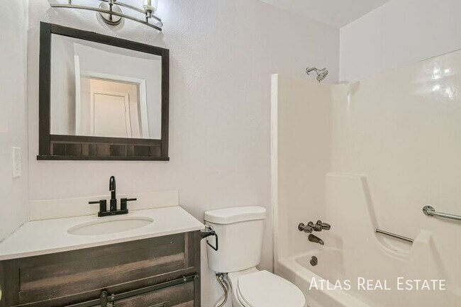 Foto del edificio - 11446 Cook Ct