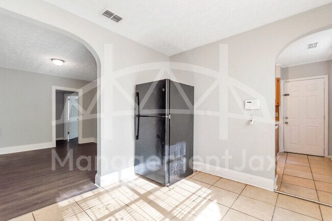 Foto del edificio - 2311 W 16th St