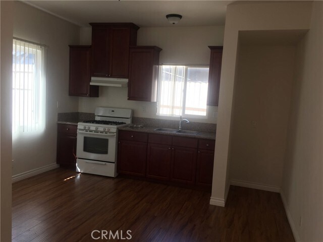Foto del edificio - 467 N Marengo Ave