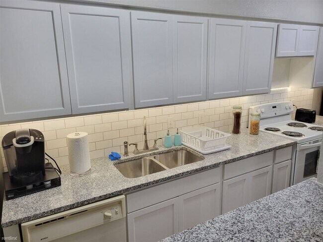 Foto del edificio - 2 br, 2 bath 4plex - 1106 Autumn Cir C