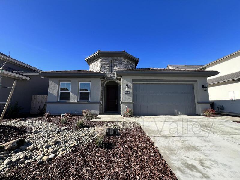2451 Paramount Ln, Manteca, CA 95337 House Rental in Manteca, CA