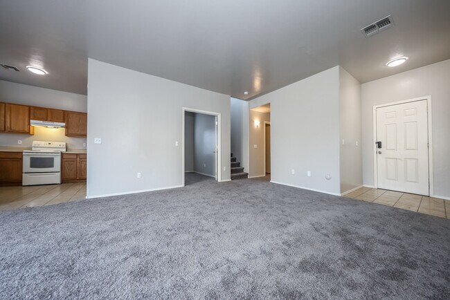 Foto del edificio - Tucson, AZ - Single-Family - $1,995.00 Ava...
