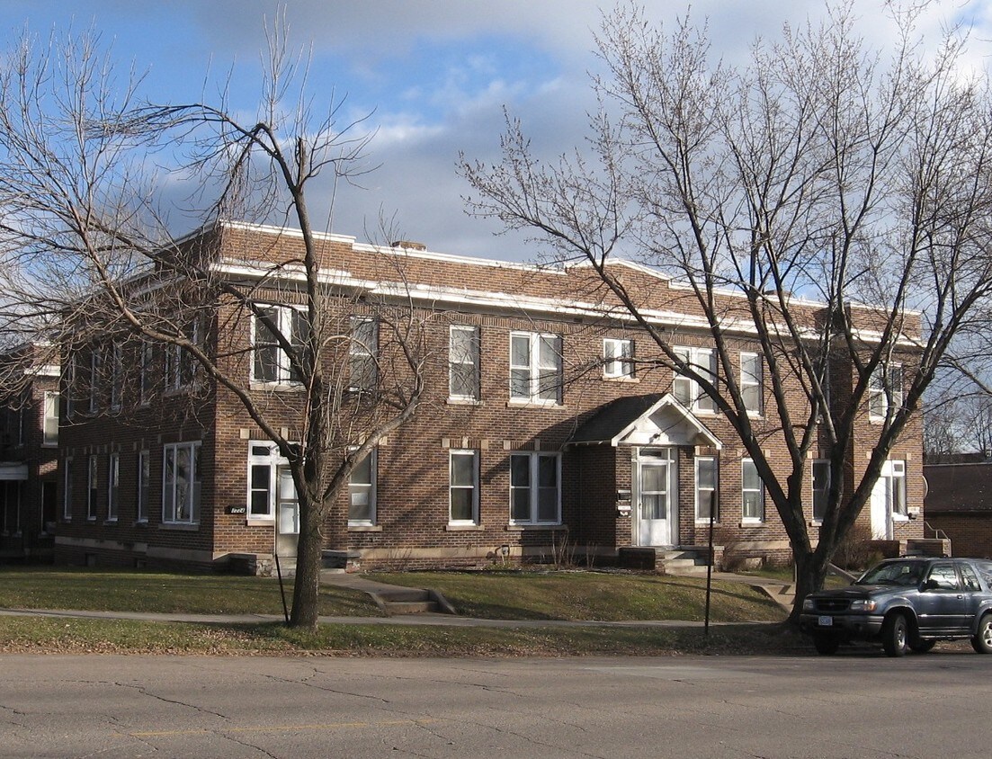 Primary Photo - 2218 Pierce St