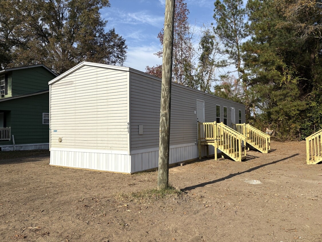 Foto principal - 905 McFadden St