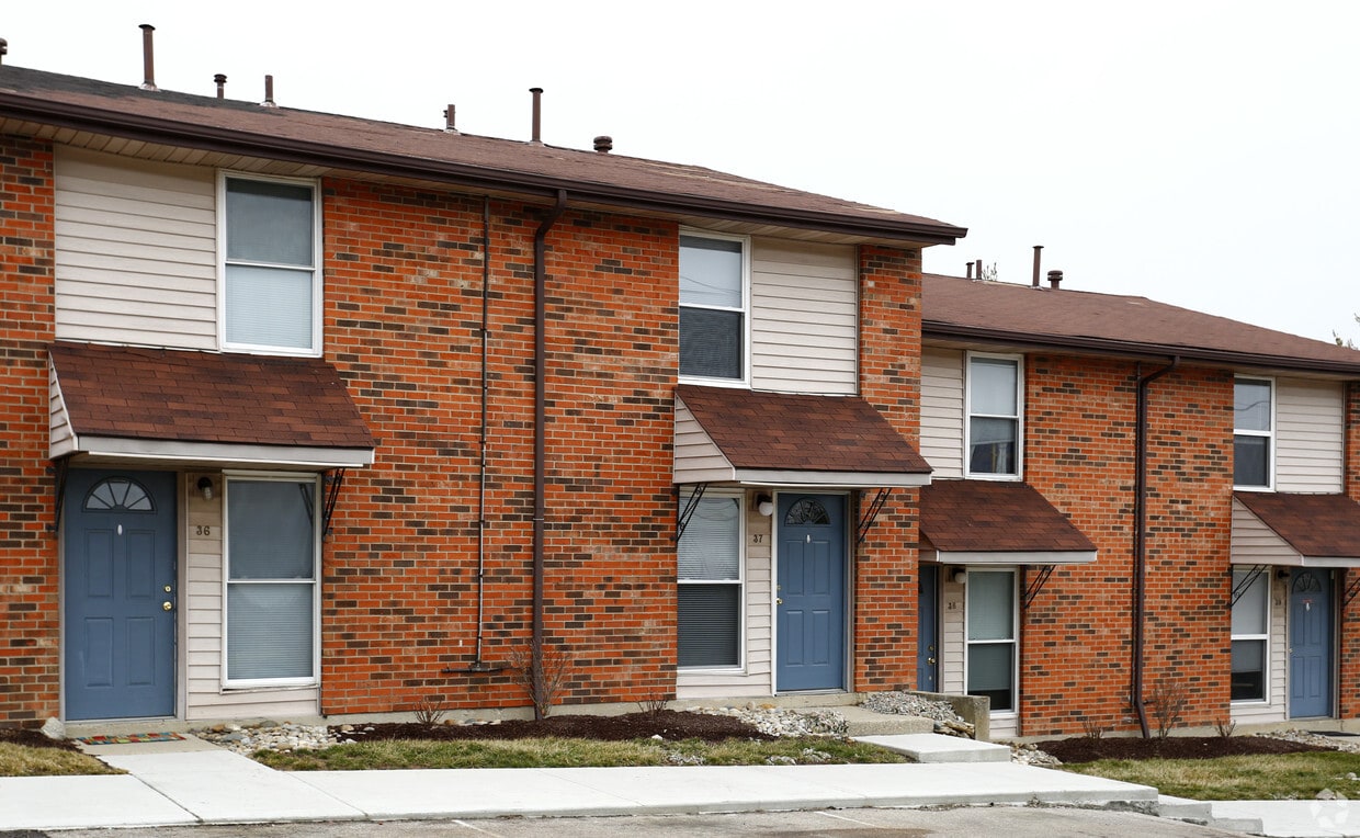 Primary Photo - Steeplechase Townhomes