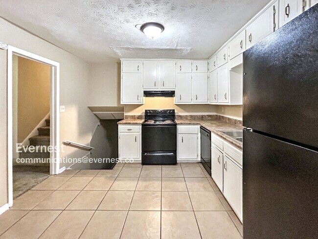 Foto del edificio - 3780 Cedar Hurst Way