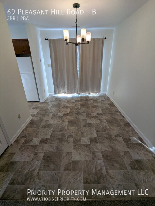 Foto del edificio - 69 Pleasant Hill Rd