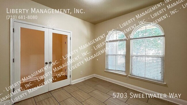Foto del edificio - 5703 Sweetwater Wy