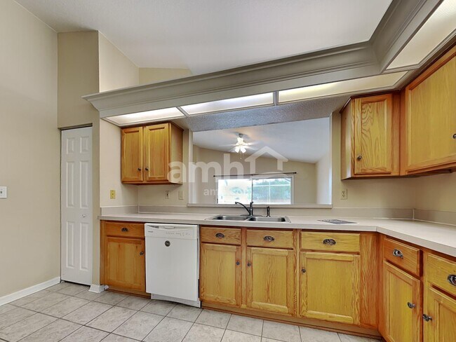 Foto del edificio - 1722 Wakefield Dr