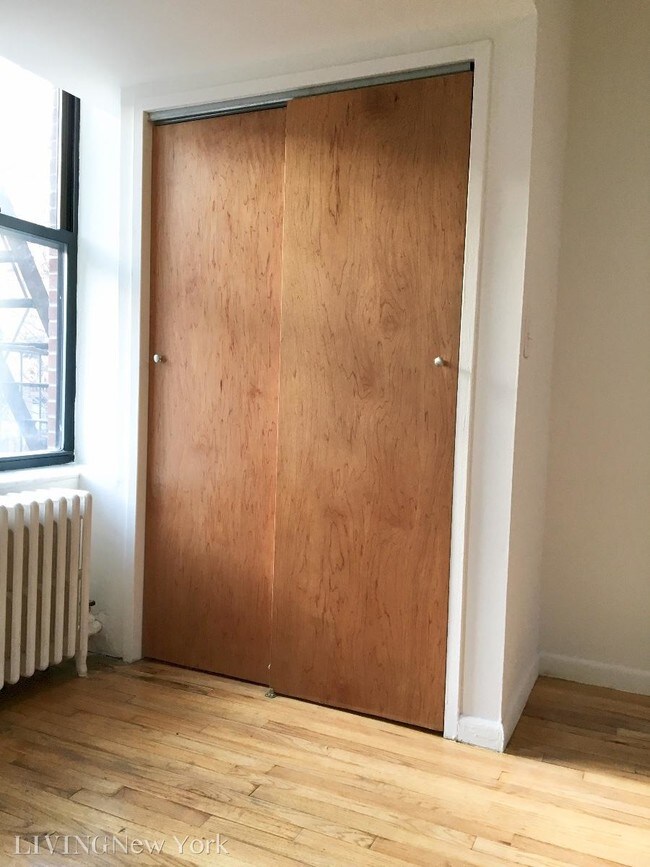 Foto del edificio - 224 E 27th St