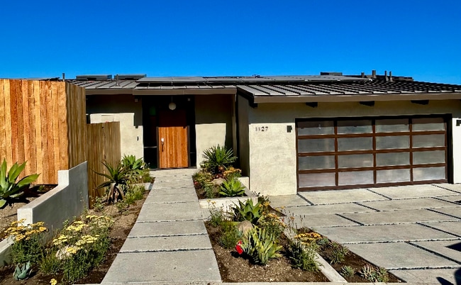 Building Photo - 1127 Harbor Hills Ln