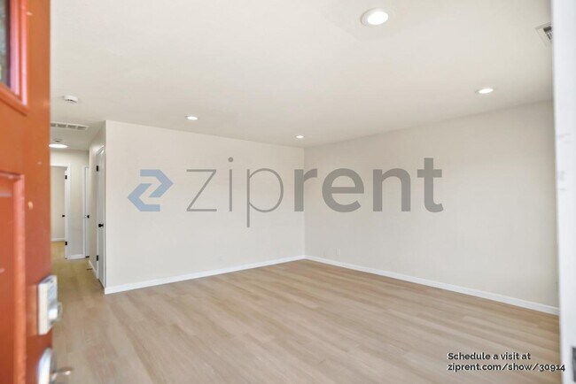 Foto del edificio - 2675 Phillips Ave